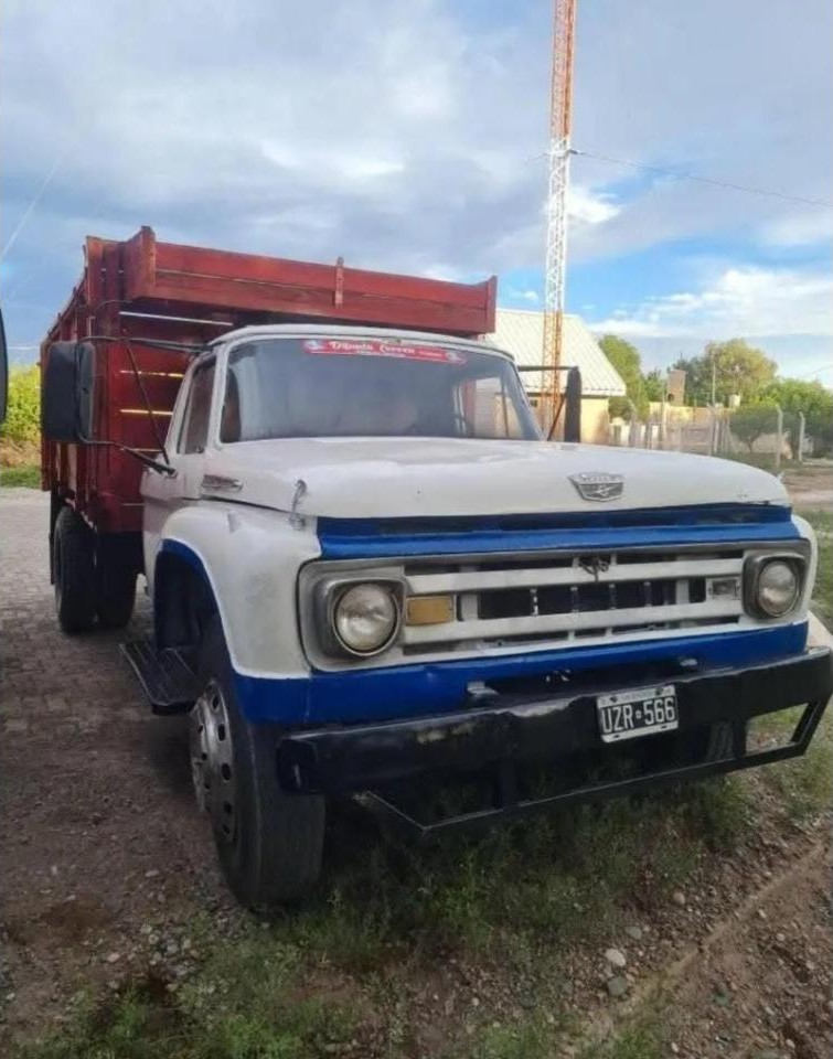 Ford 600