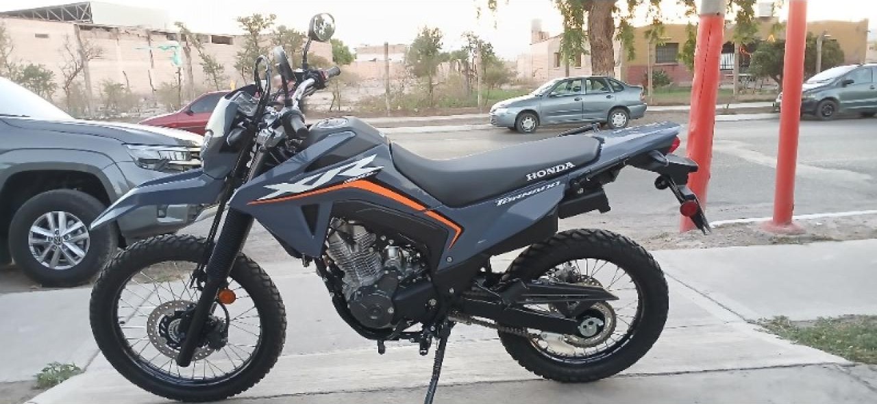 Tornado 300cc 2025, 1000 Km.
