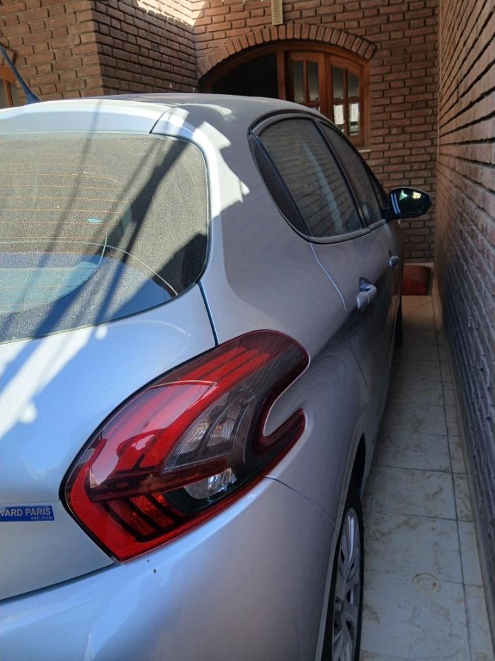 Peugeot 208 Active 1.6