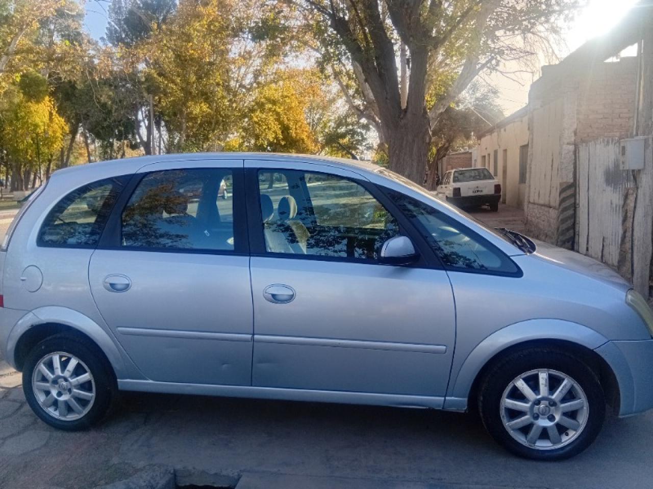 Chevrolet Meriva 2010