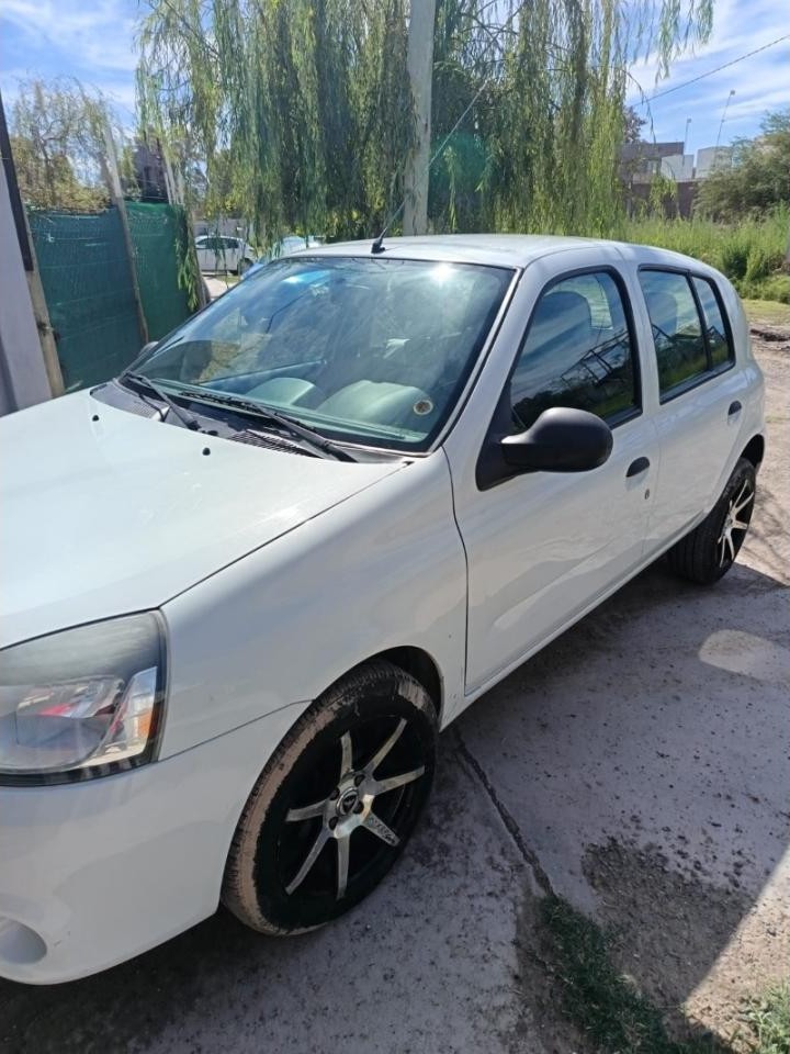 Renault Clio Mio 2013 123.000km