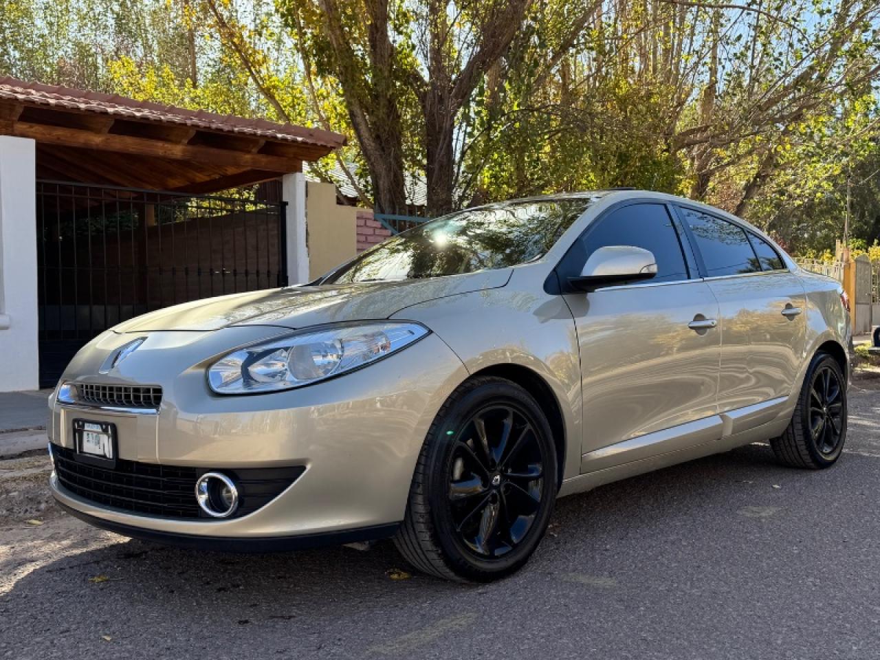 Renault Fluence 2.0 Cuero Nogal 98mil Km 2do Dueńo