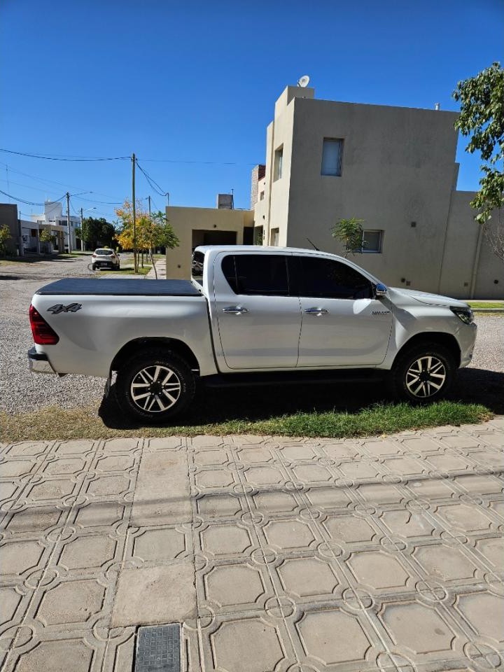 Toyota Hilux 2017 Srx 4x4 Manual