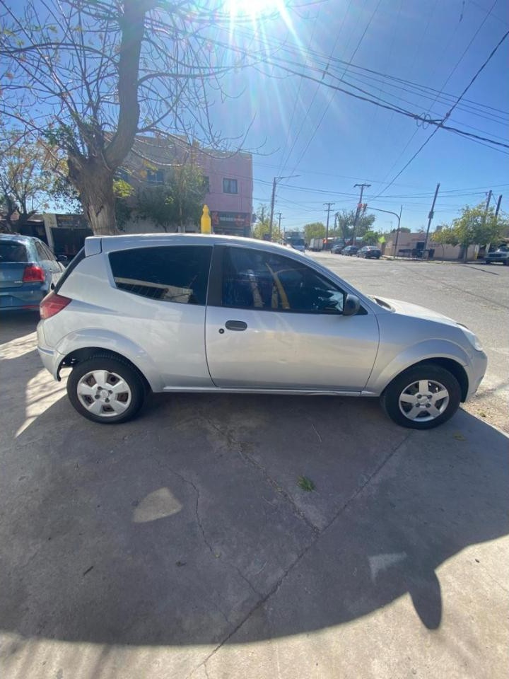 Ford Ka Viral 2011