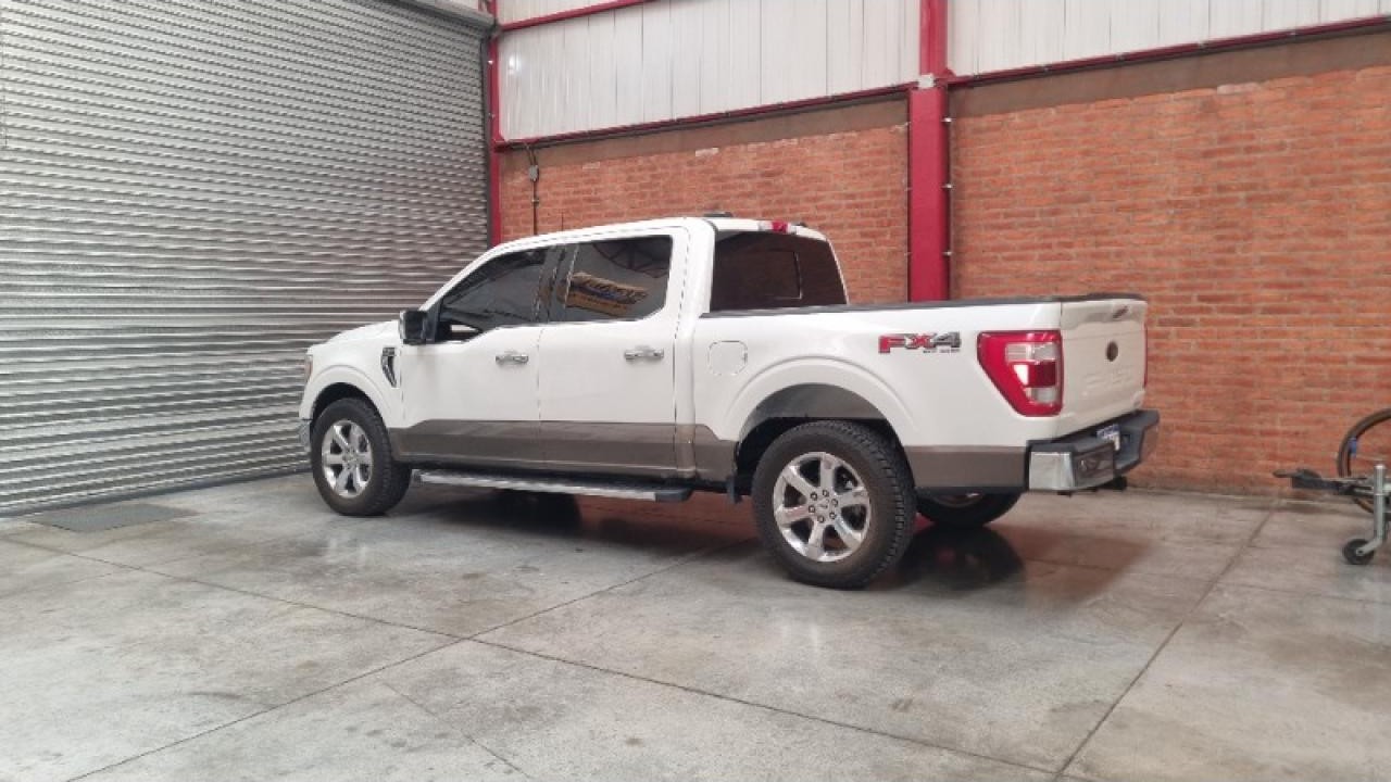 Ford F150 V8 5.0 Lariat Luxury 2021