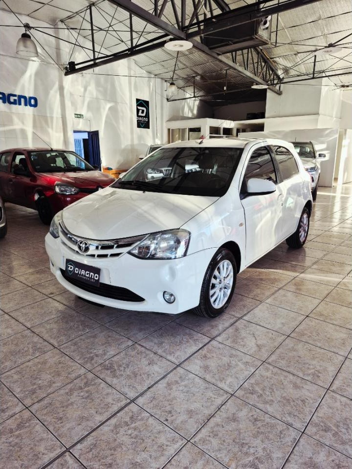 Toyota Etios Xls 2014