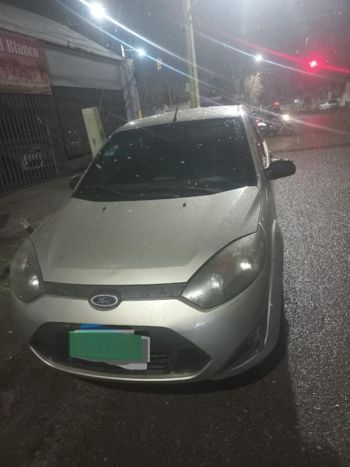 Ford Fiesta Ambiente Mp3 1.6 Modelo 2011