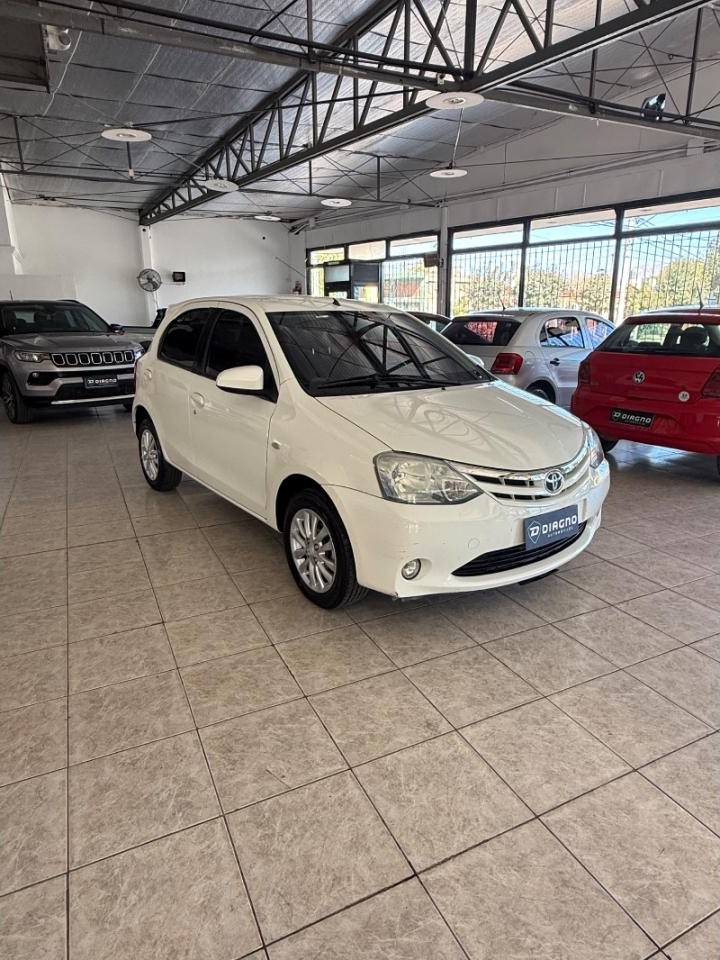Toyota Etios Xls 1.5 2014