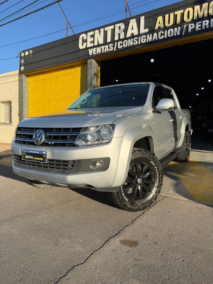 Volkswagen Amarok 2015 Dark Label 4x2 Manual 180cv