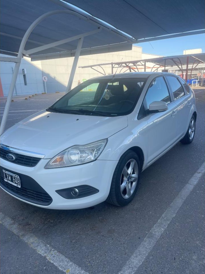 Ford Focus 2 Trend 1.6 2012