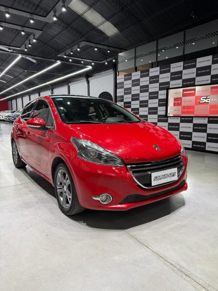 Peugeot 208 Feline 1.6 N Pack Cuir 2014 165.500km