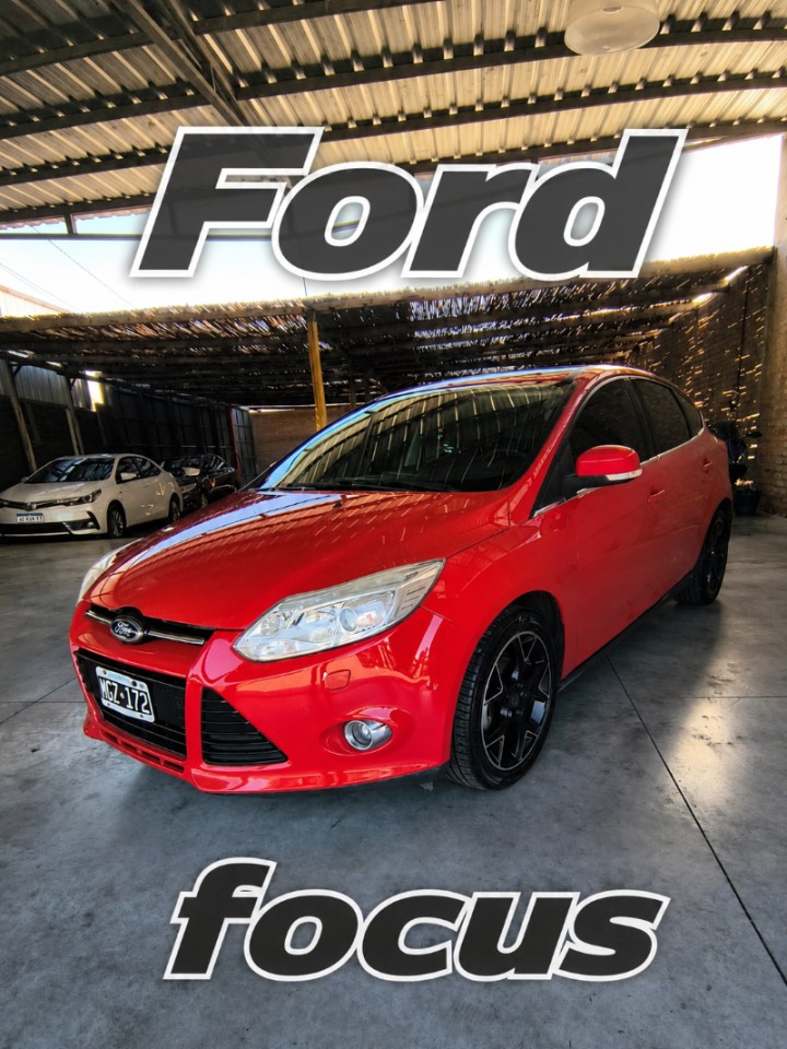 Ford Focus Titanium 2.0 2013