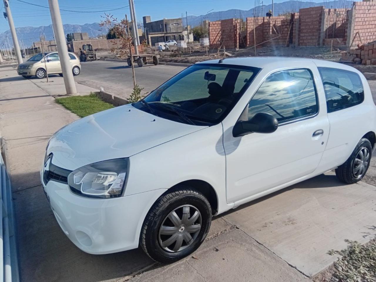 Renault Clio Mio 2013 3p