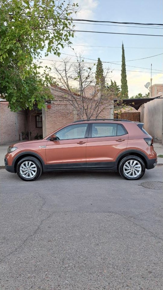 Volkswagen T-cross, 2020, Confortline, Titular