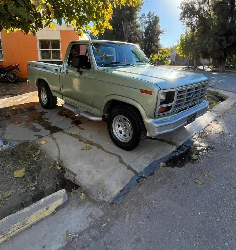 Ford F100 1987