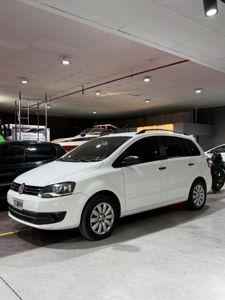 Volkswagen Suran Comfortline 2013
