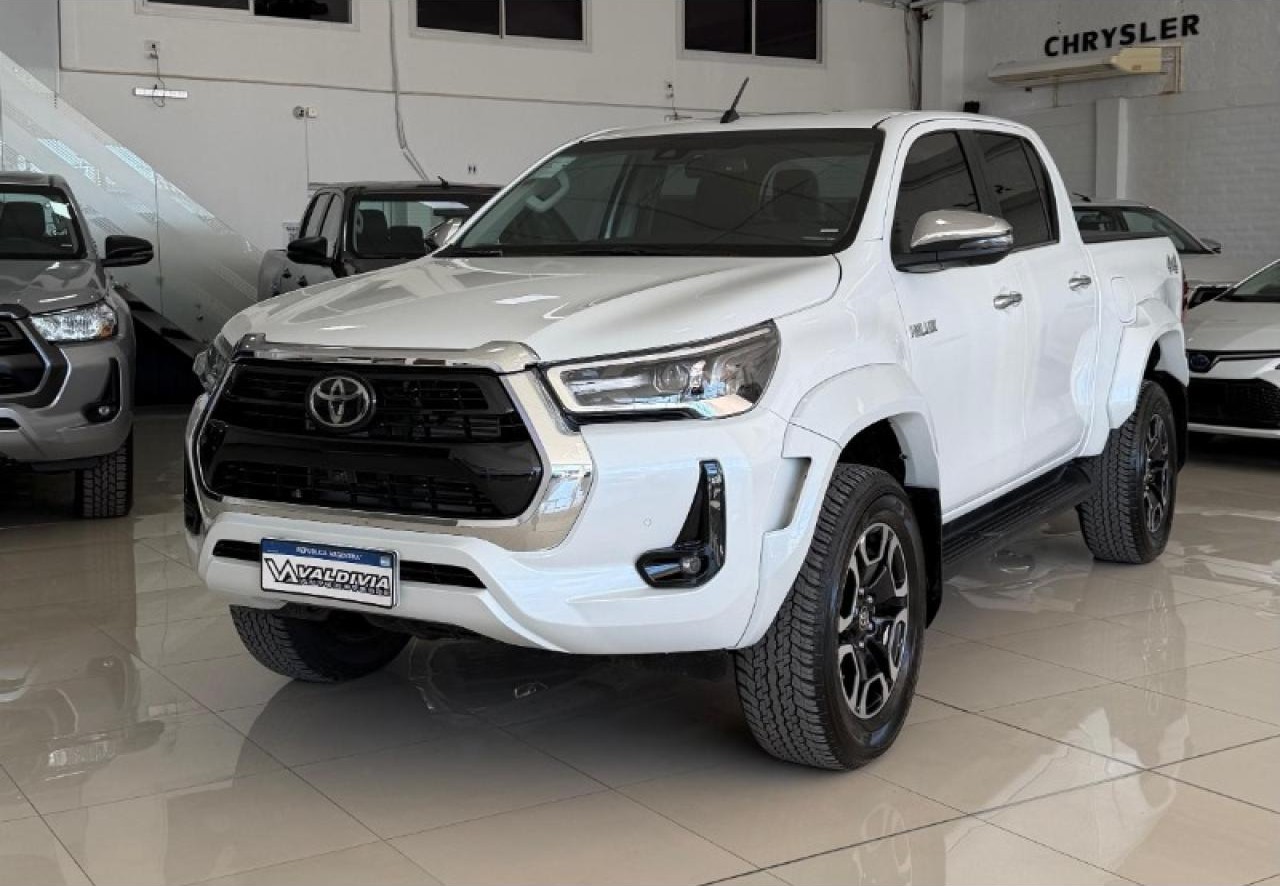 Toyota Hilux Srx 4x4 At 2024 (7000km)