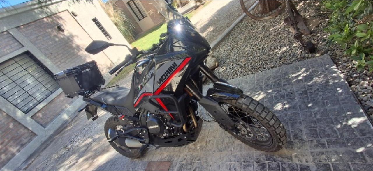 Morini Xcape 650. 5200km.