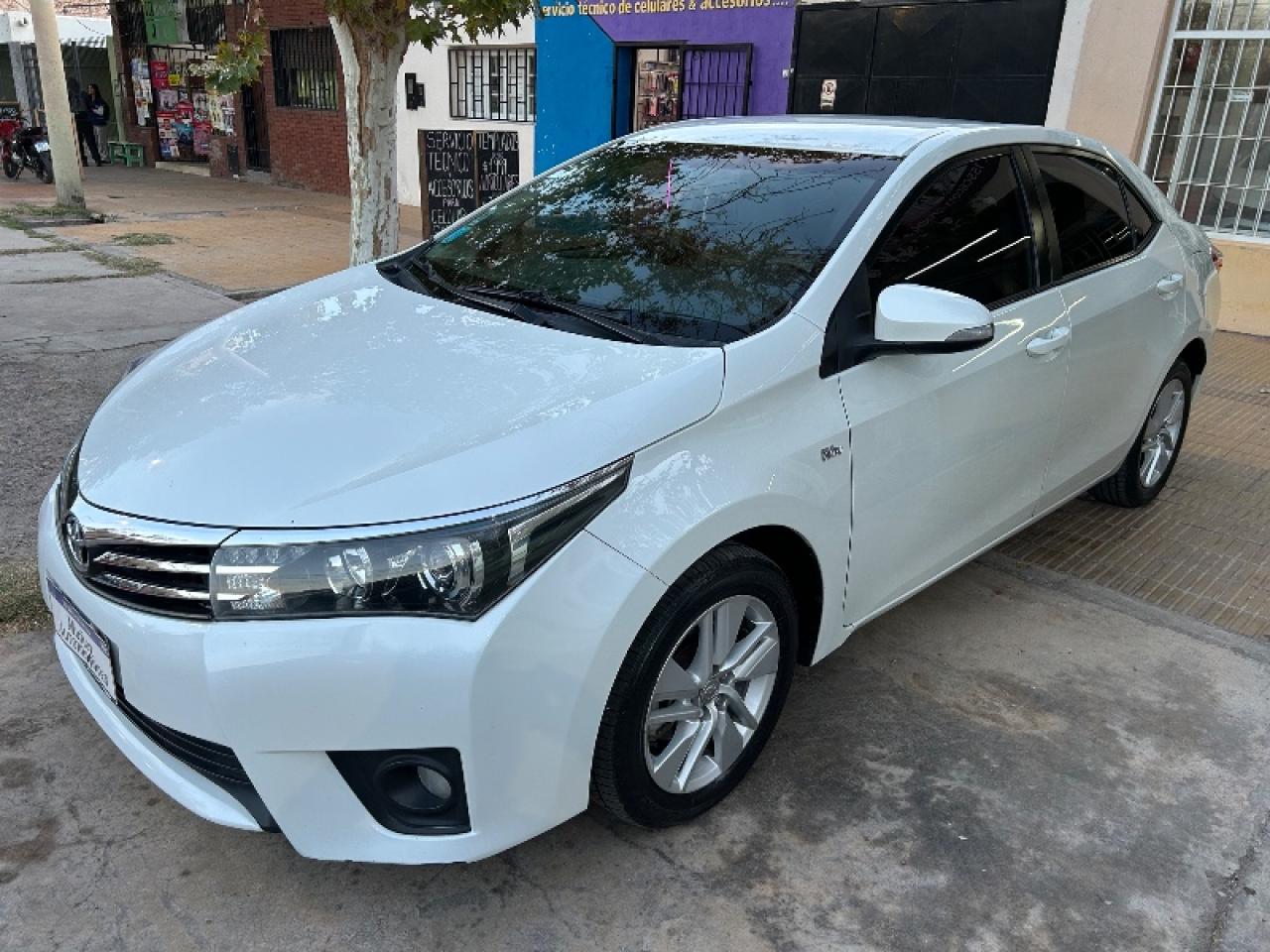 Toyota Corolla 2015 Línea Nueva Xei Cvt Automático