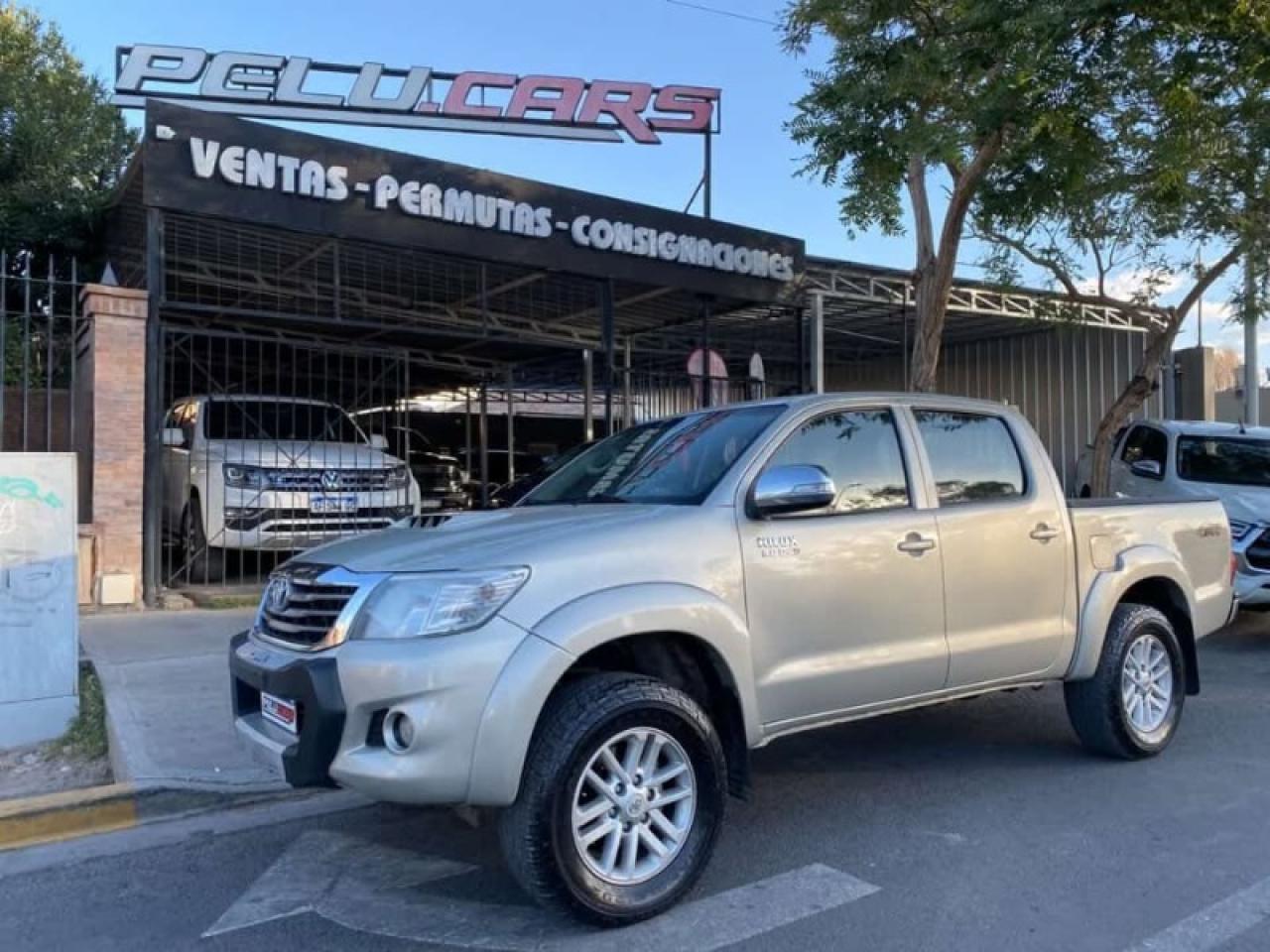 Toyota Hilux Srv 4x4 At Cuero 2015