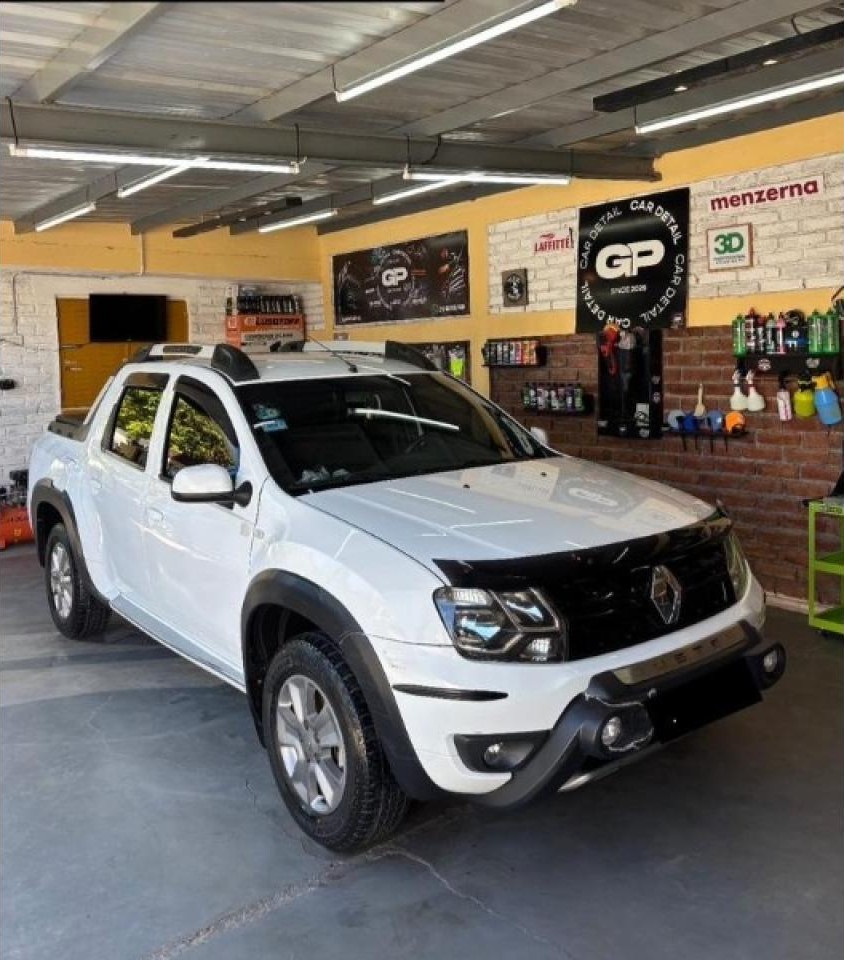 Renault Duster Oroch 2.0 Outsider Plus (2017) Gnc 5ta Generacion