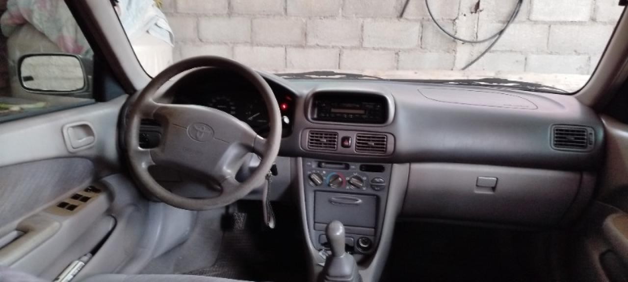 Toyota Corolla 1.8 Nafta Modelo 2000
