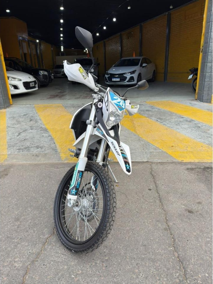 Corven Triax 250