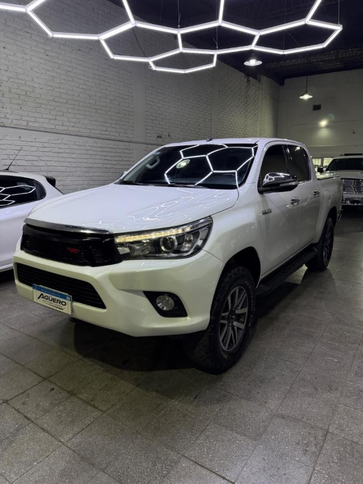 Toyota Hilux 4x4 Srx 2017 Manual Caja 6ta, 140.000km