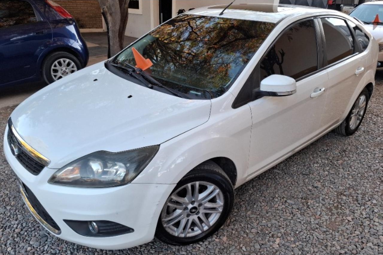 Ford Focus Ghia 2.0 2009