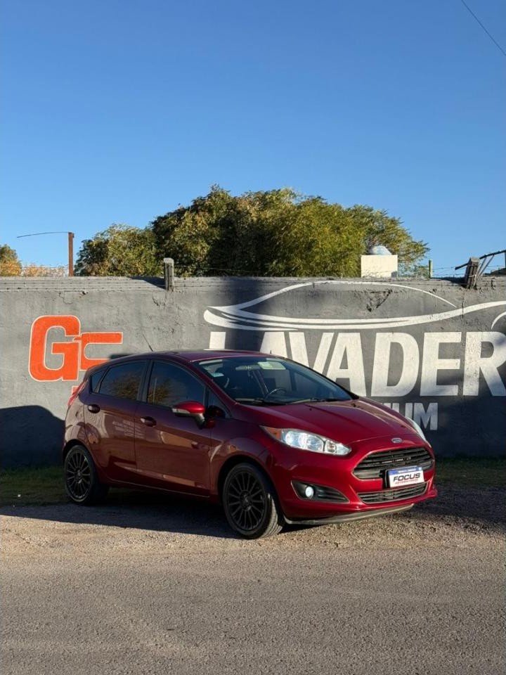 Fiesta 2015 1.6 A/t $$$$$ Escucho Ofertas De Contado