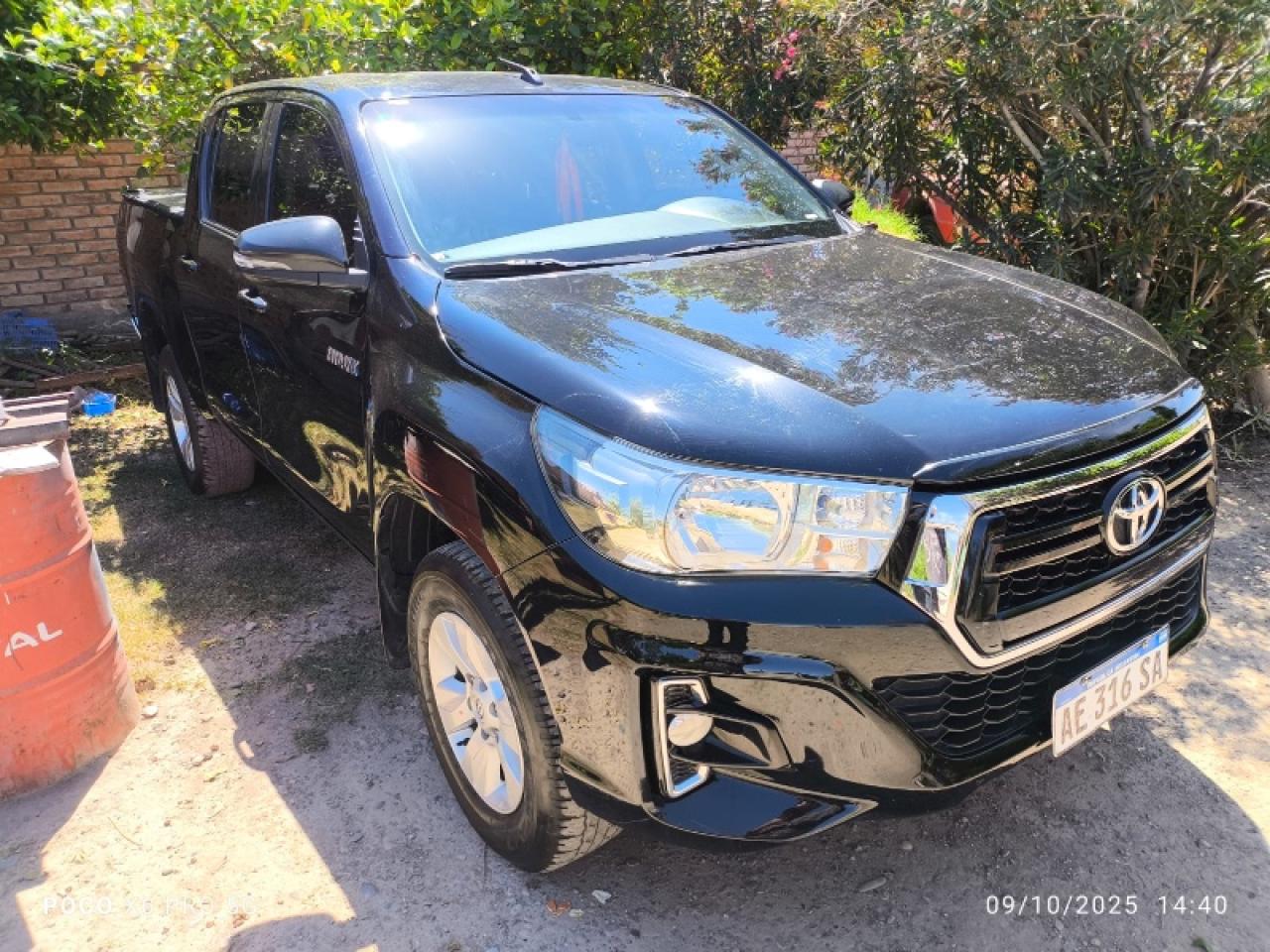 Toyota Hilux 4x2 D/c Sr 2.4 Tdi 6 M/t 2020