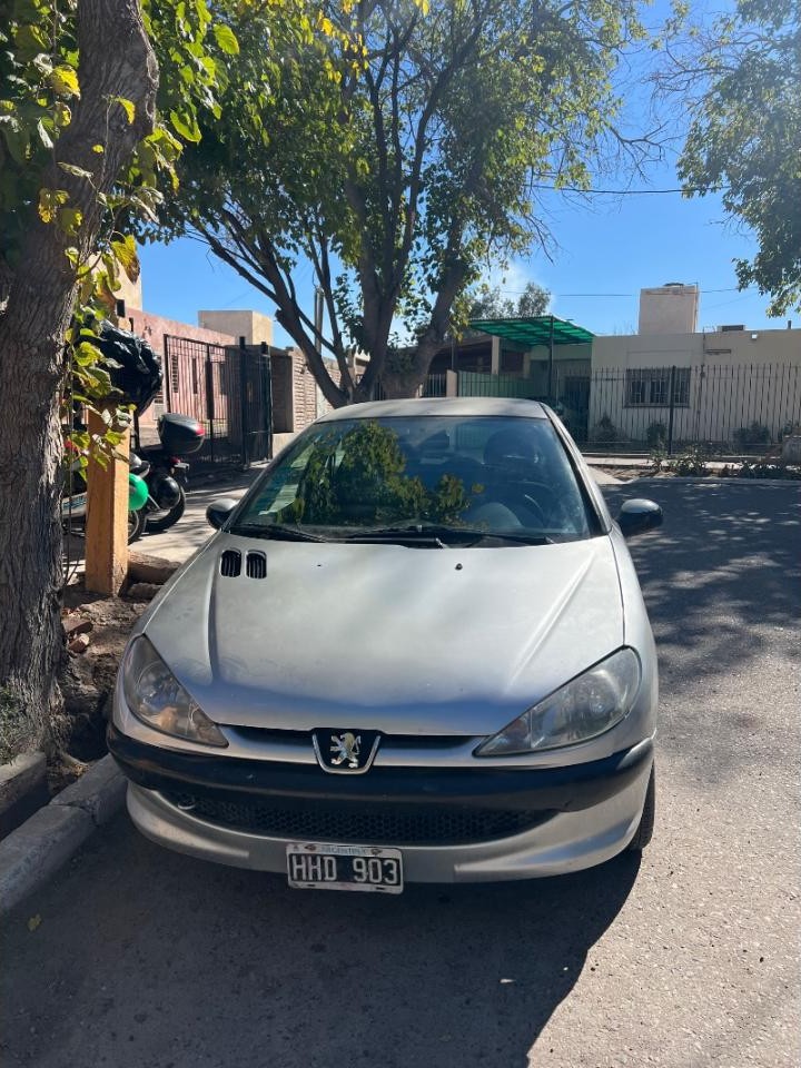 Peugeot 206 X-line, 2006