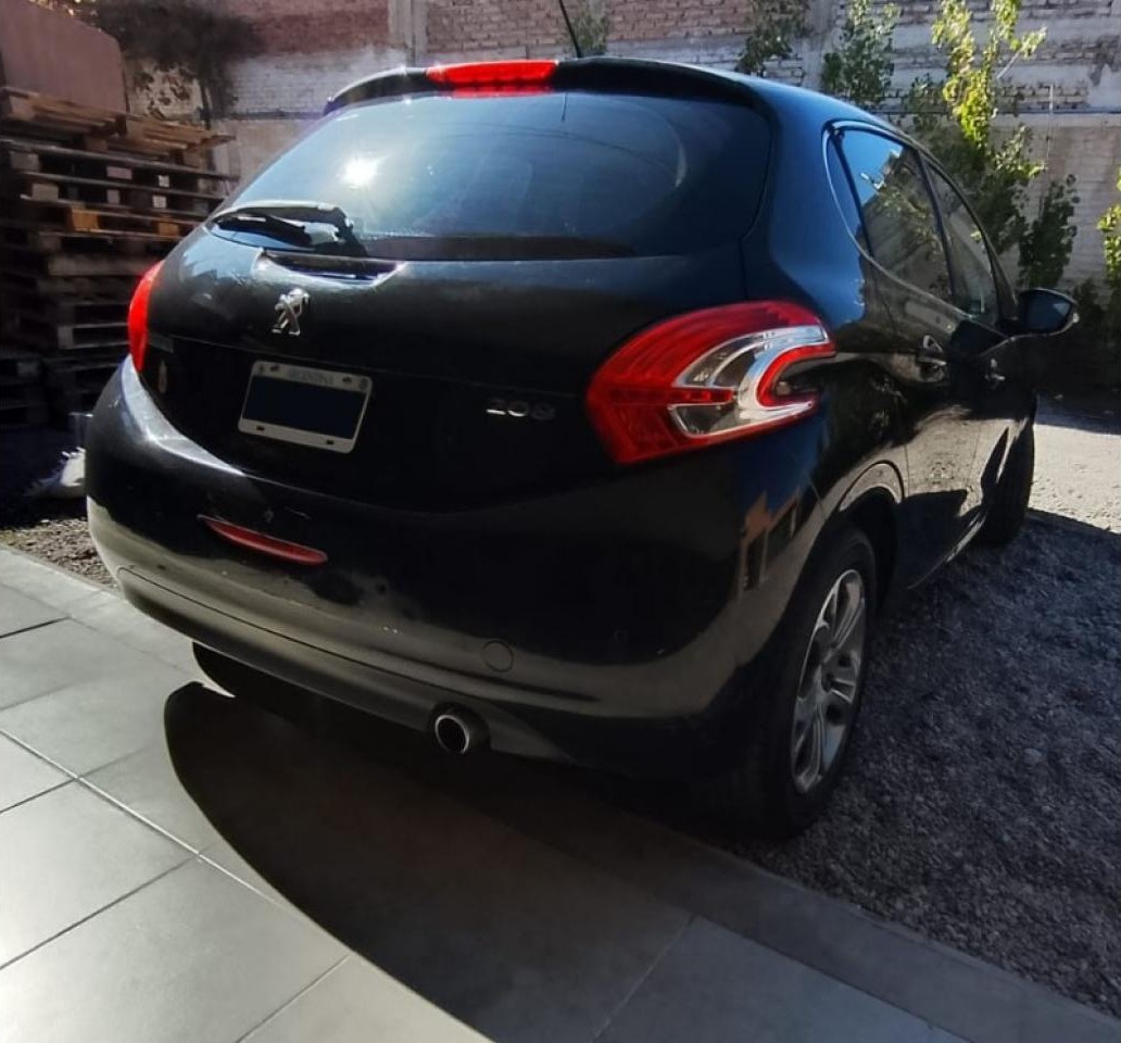 Peugeot 208 Feline Pack 2015 1.6 - Propietario Vende
