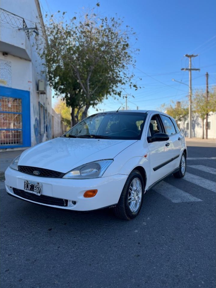 Ford Focus 2.0 Guía 2000 Con Gnc