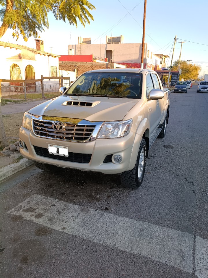 Toyota Hilux 2012 Srv 4x4