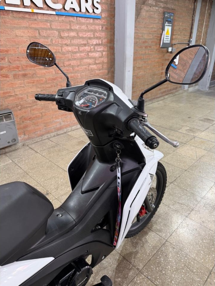Miniatura 8
