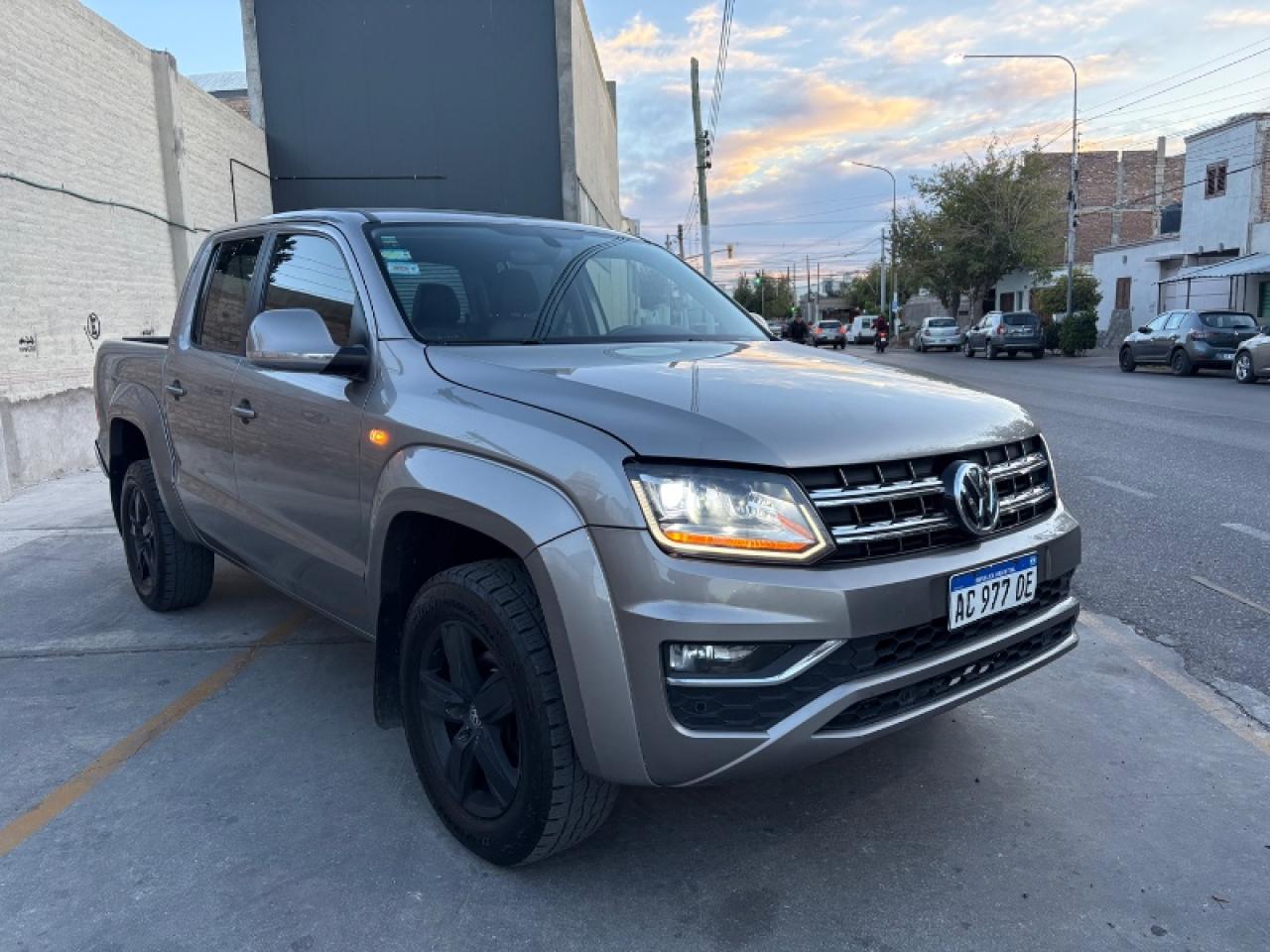 Volkswagen Amarok 180 Cv Highline At 4x2