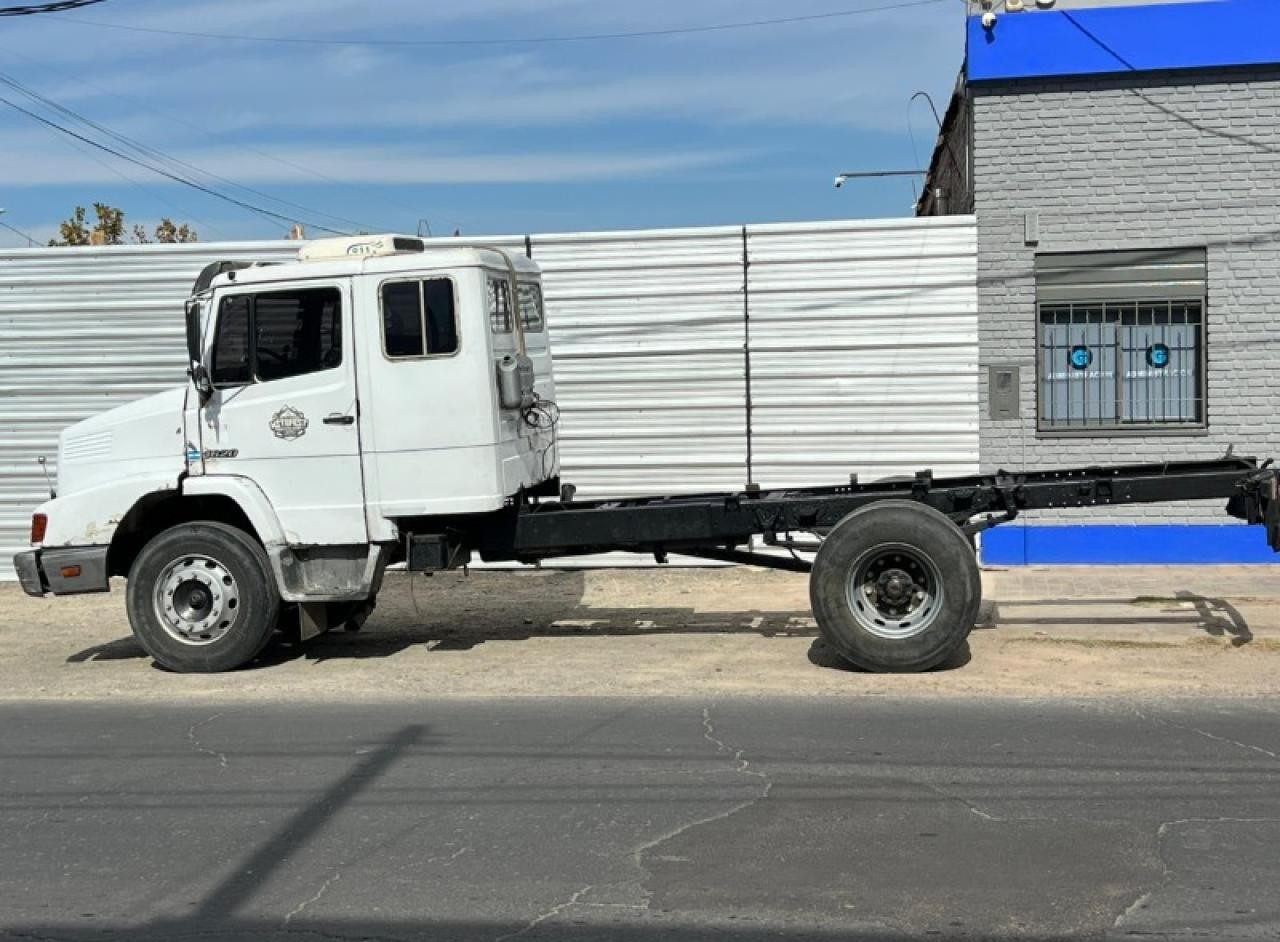 Mercedes Benz 1215 Chasis Con Mecanica De 1620