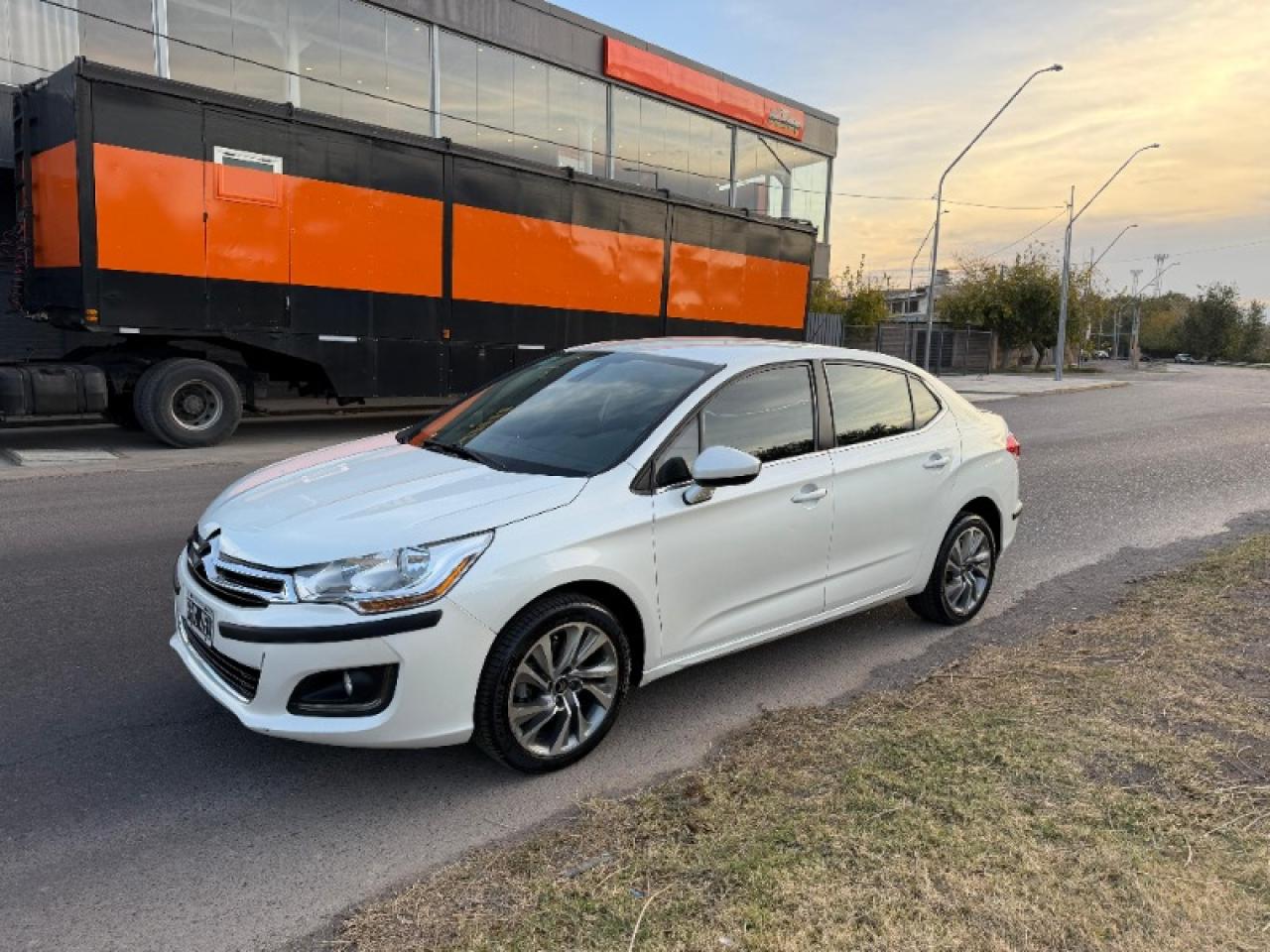 Citroen C4 Lounge 2015 Nafta Impecable