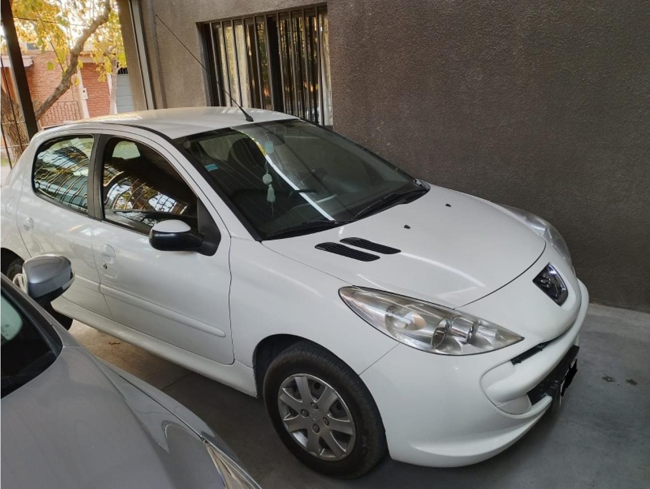 Peugeot 207 Allure - 2013 - 105000 Km