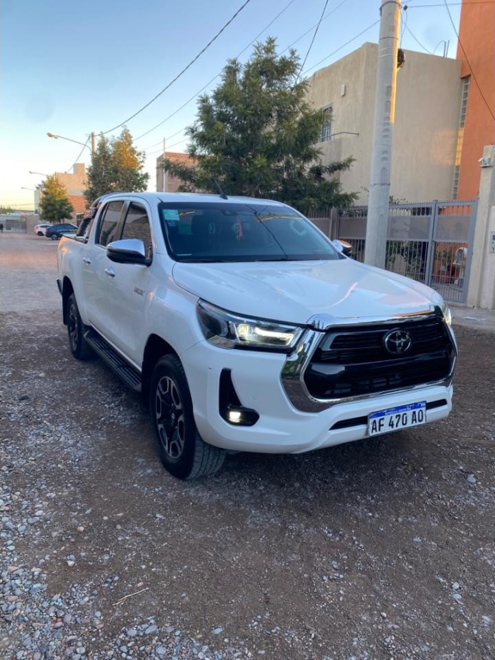 Toyota Hilux Srx 2022 4x4 -59 Mil Kms