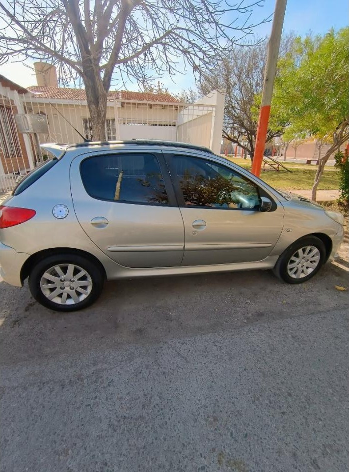 Peugeot 207 Xt Full