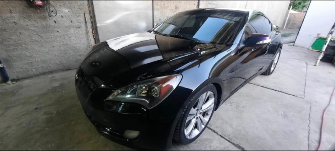 Hyundai Coupe Genesis 2011