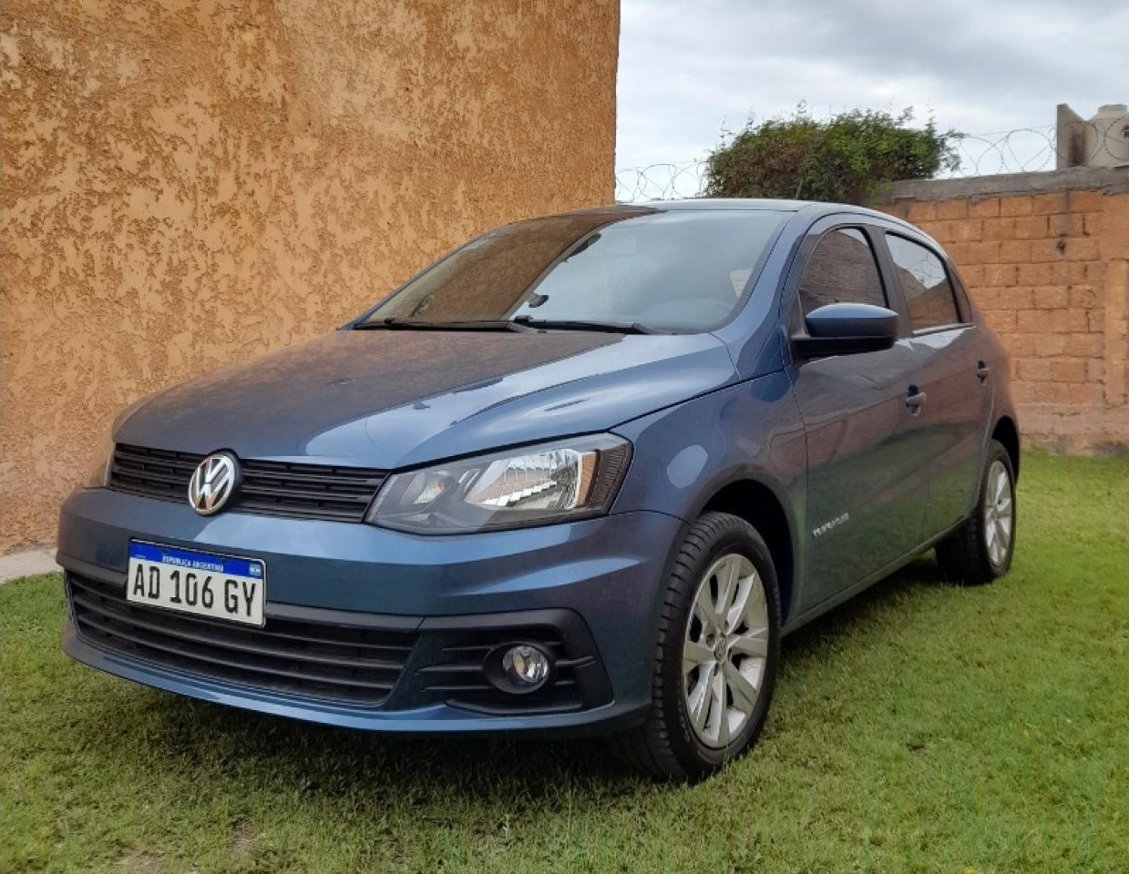 Volkswagen Gol Confortline 2018 - No Permuto