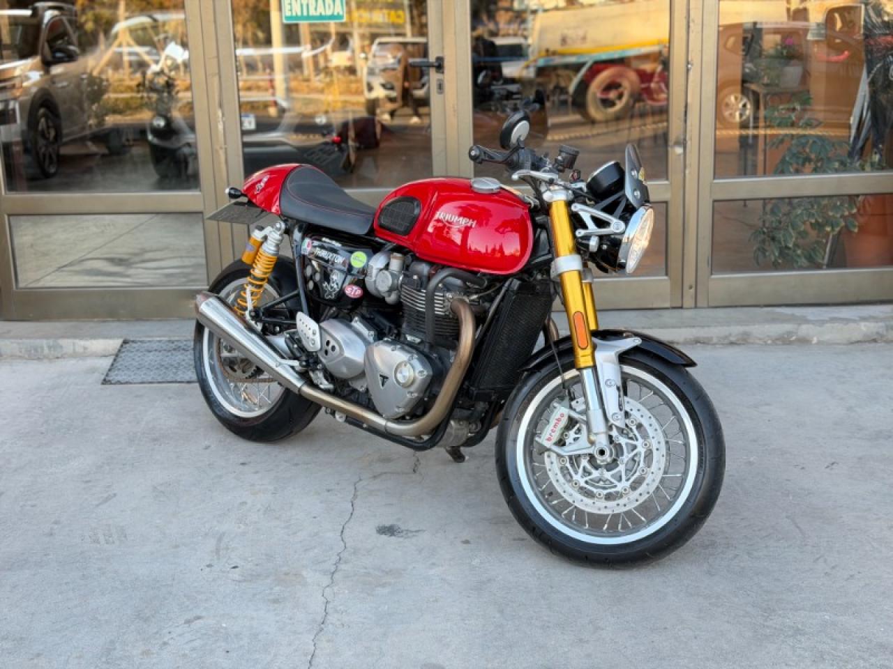 Triumph Thruxton R1200