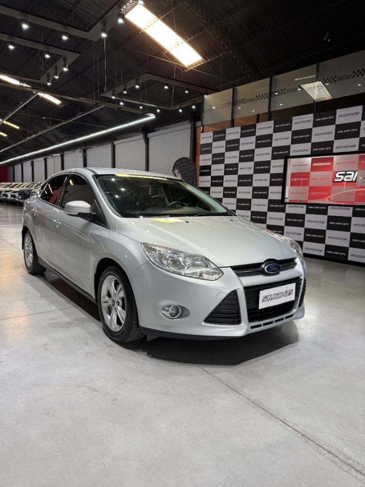 Ford Focus 4p Se 2.0l 2015 (con 100mil Km) Unico Dueño
