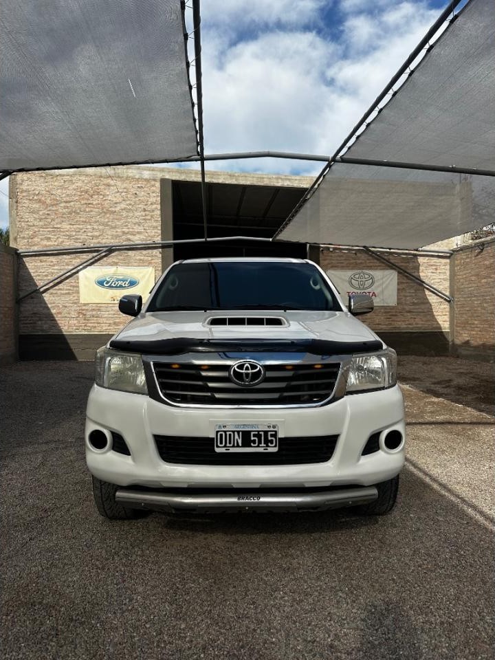 Toyota Hilux 2.5 Dx Pack 4x4 2014