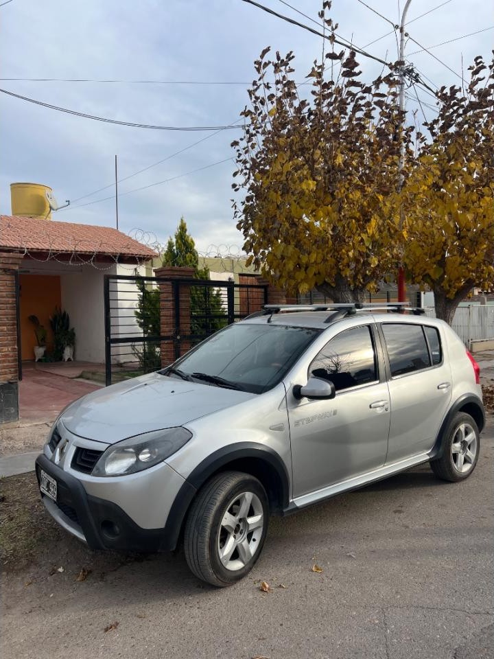 Renault Sandero Stepwey 2010