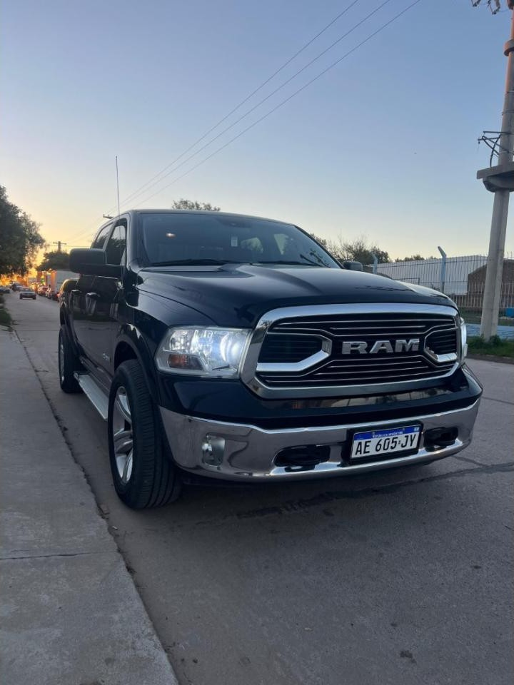 Dodge Ram 1500 V8 4x4