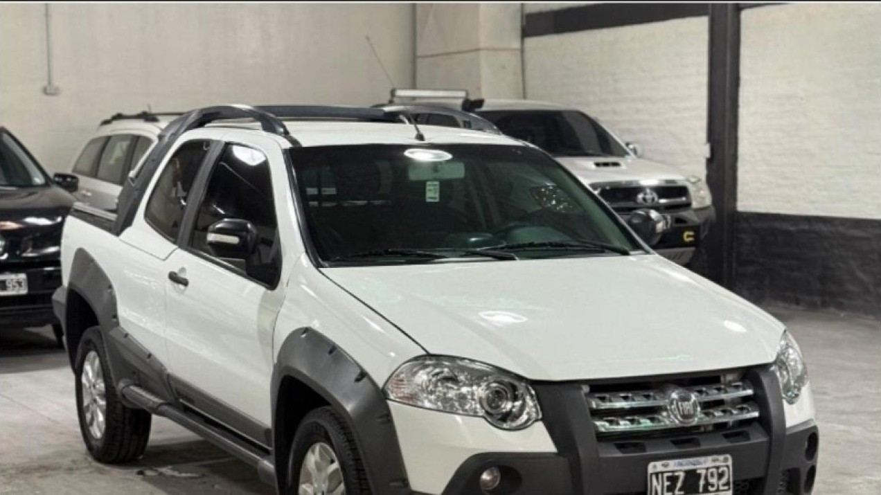 Fiat Strada Adventure 2013 Doble Cabina Excelente Estado